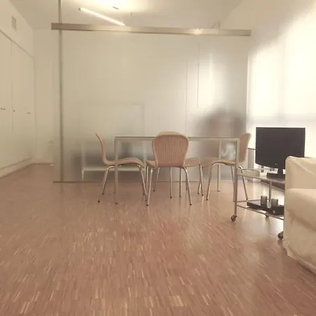 Apartament New Cosy Near To Petruzzelli Theatre *