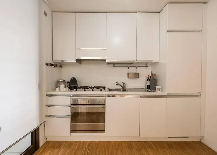 New Cosy Near To Petruzzelli Theatre